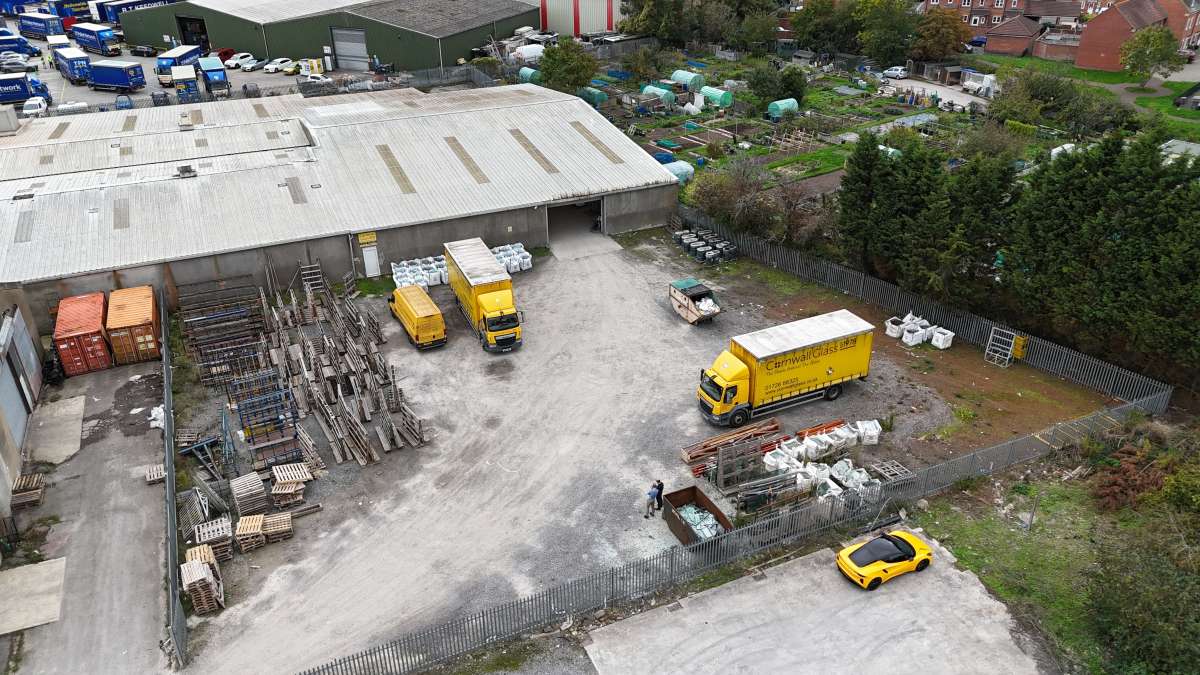 Industrial in Highbridge