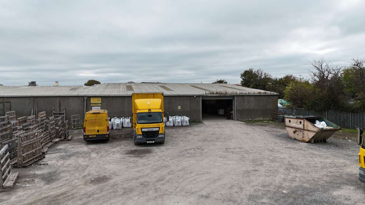 Industrial Unit in Highbridge - photo 3