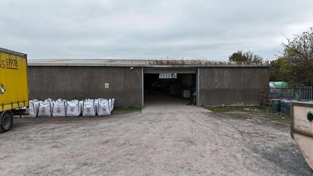 Industrial Unit in Highbridge - photo 4