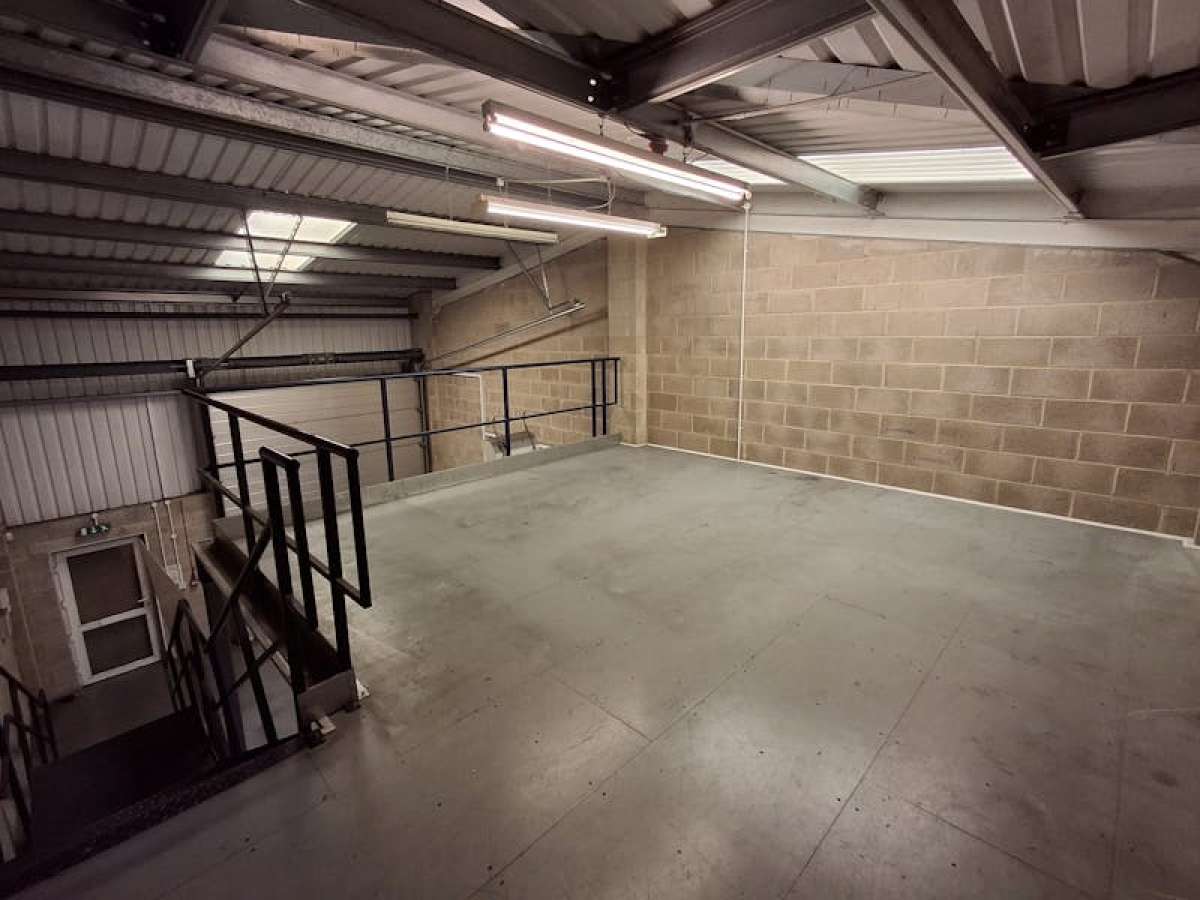 Industrial Unit in Fordingbridge - photo 4