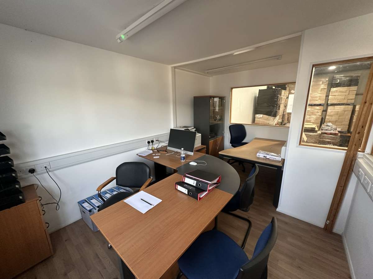 Industrial Unit in Newhaven - photo 3