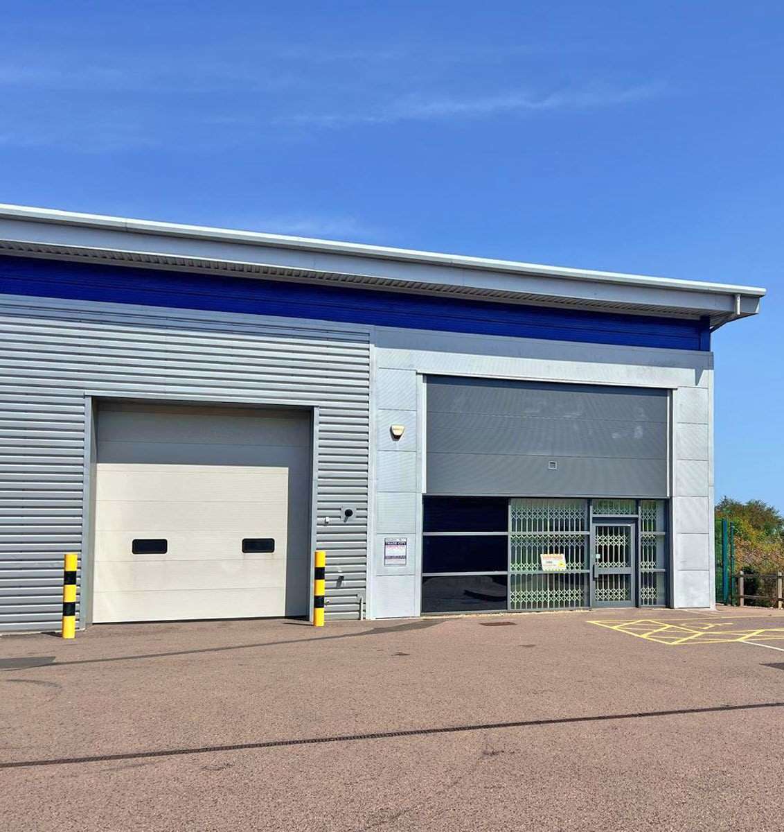 Industrial Unit in London - photo 2