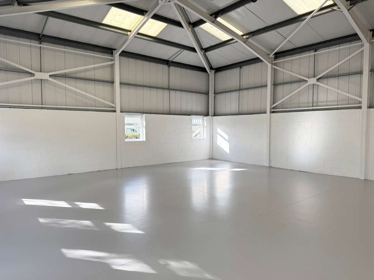Industrial Unit in Shoreham By Sea - photo 3