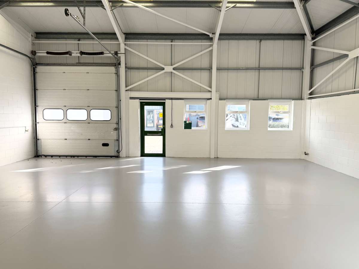 Industrial Unit in Shoreham By Sea - photo 4