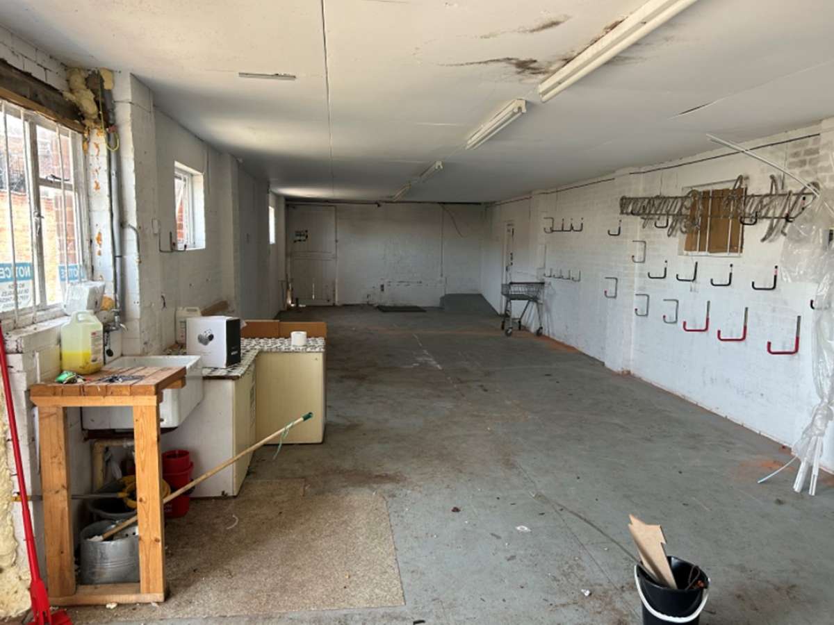 Industrial Unit in Heavitree - photo 2