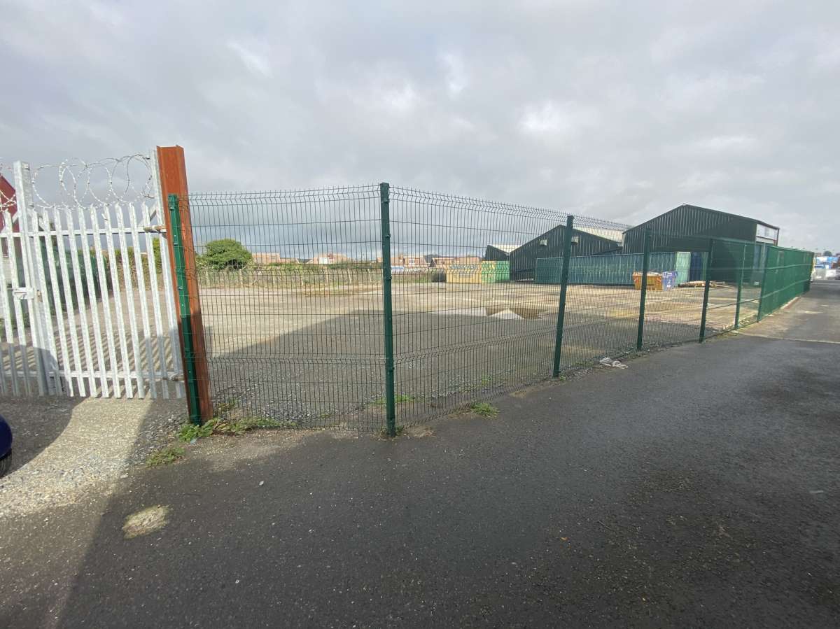 Industrial Unit in Lancing - photo 2