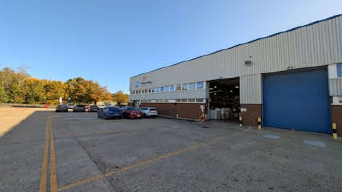 Industrial Unit in Southampton - photo 2