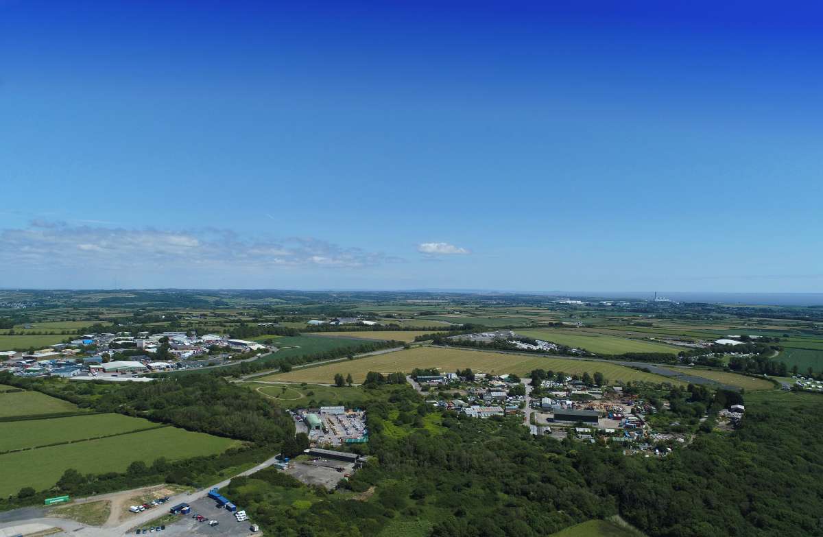 Industrial Unit in Llandow - photo 3