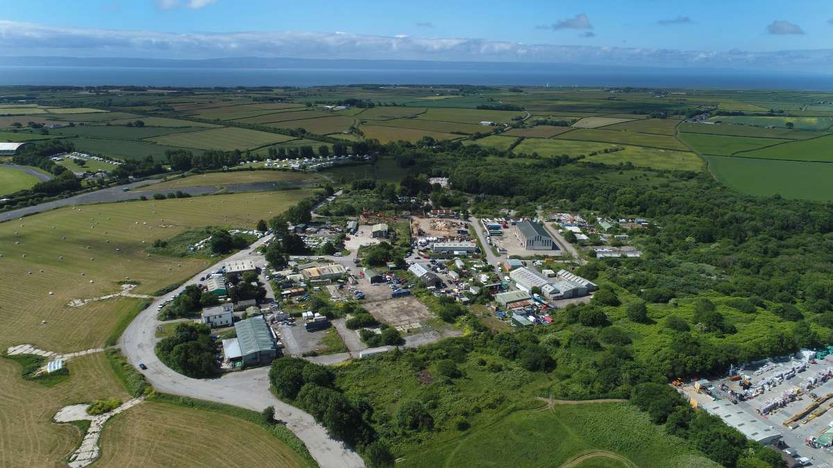 Industrial Unit in Llandow - photo 4