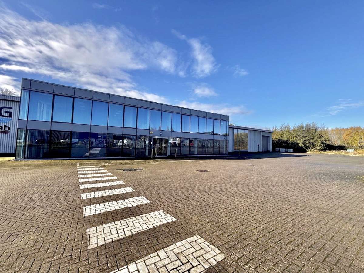 Industrial Unit in Attleborough - photo 3