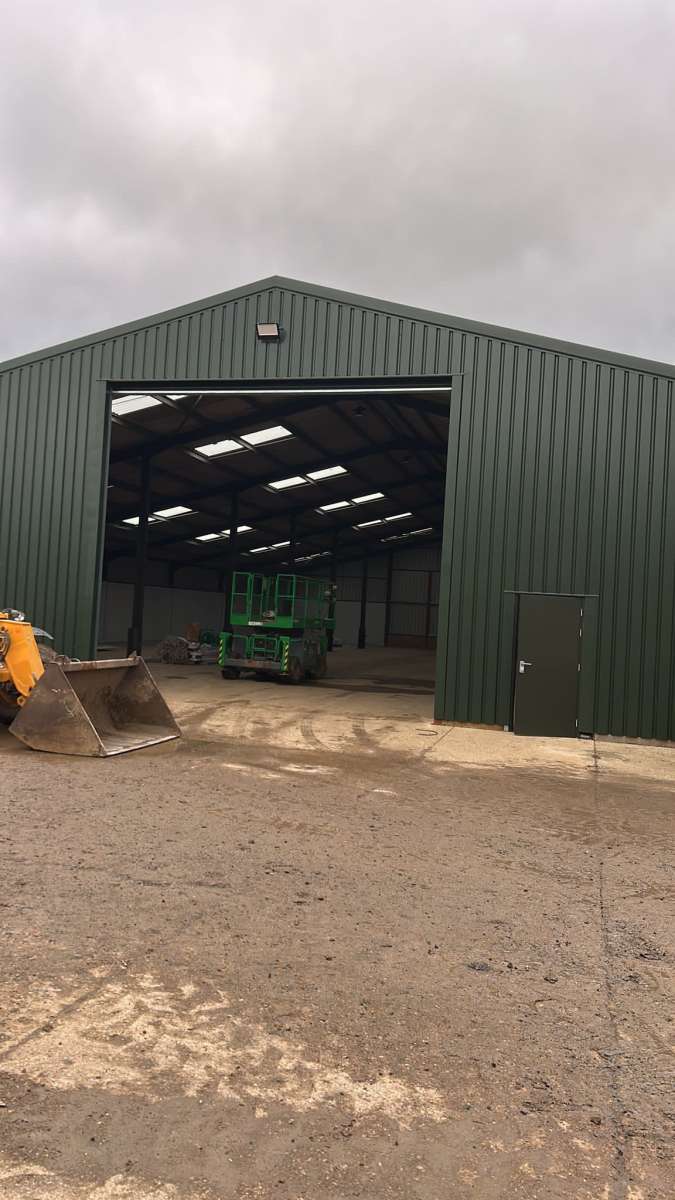 Industrial Unit in Hitchin - photo 2