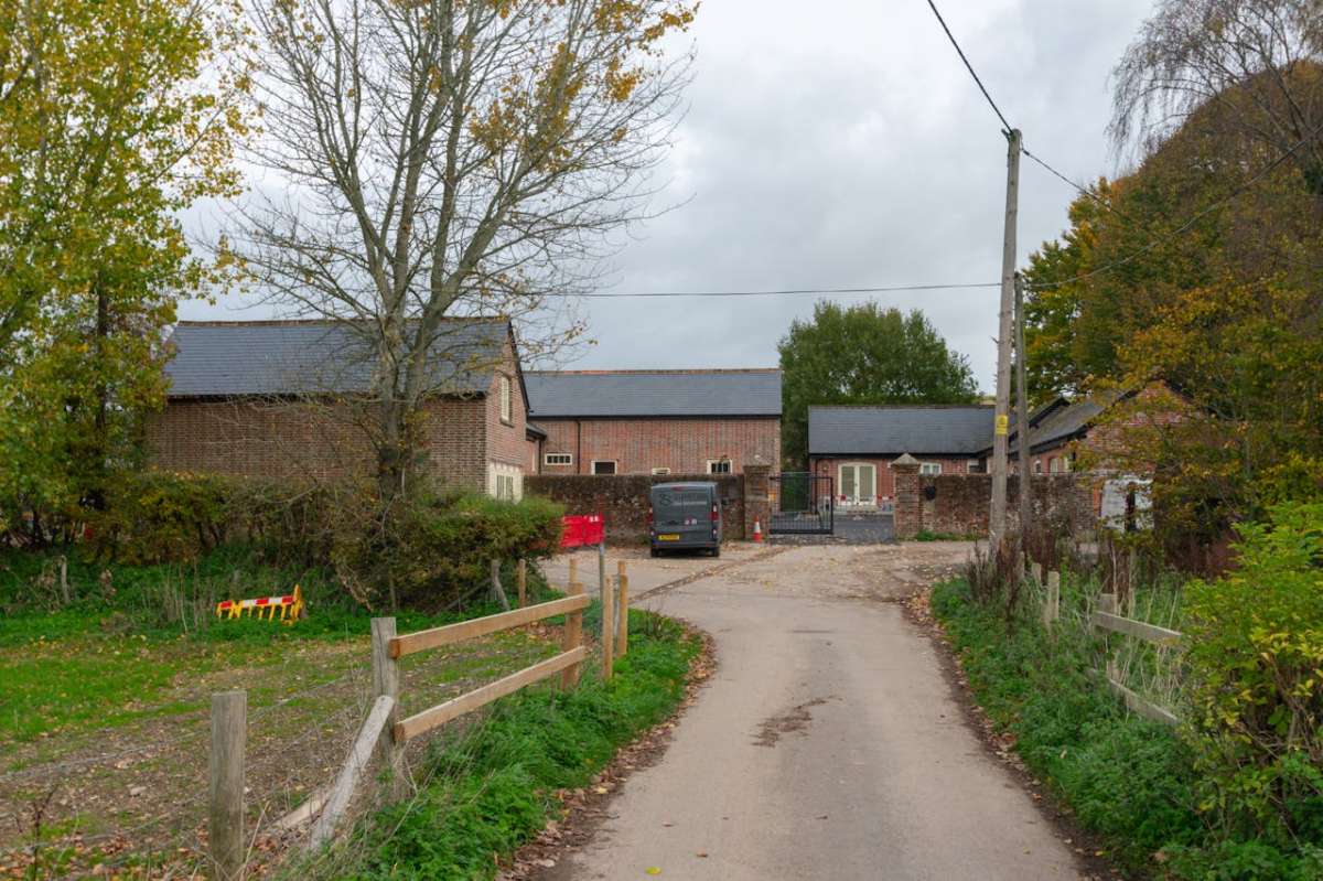 Office in Wimborne - photo 3