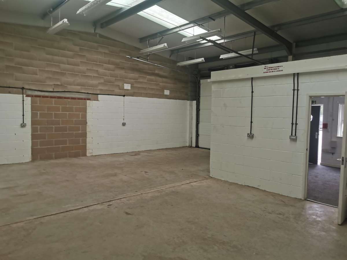Industrial Unit in Lowestoft - photo 3