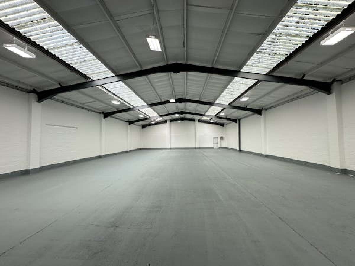 Industrial Unit in Smethwick - photo 2