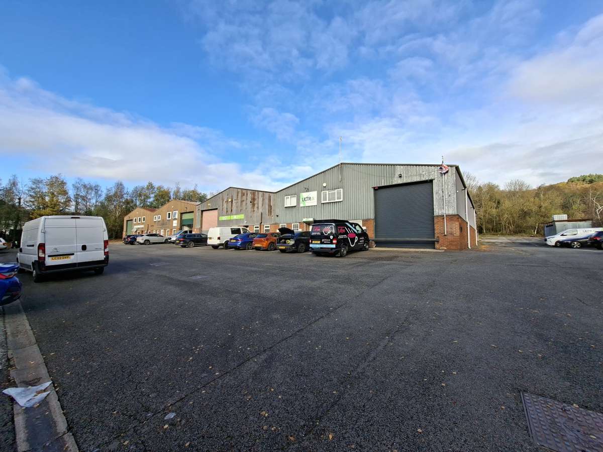 Industrial Unit in Chesterfield - photo 3