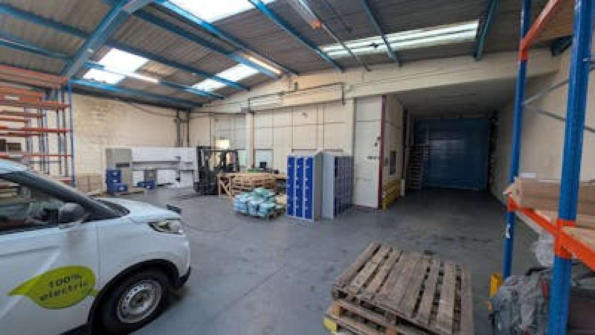 Industrial Unit in Southampton - photo 4