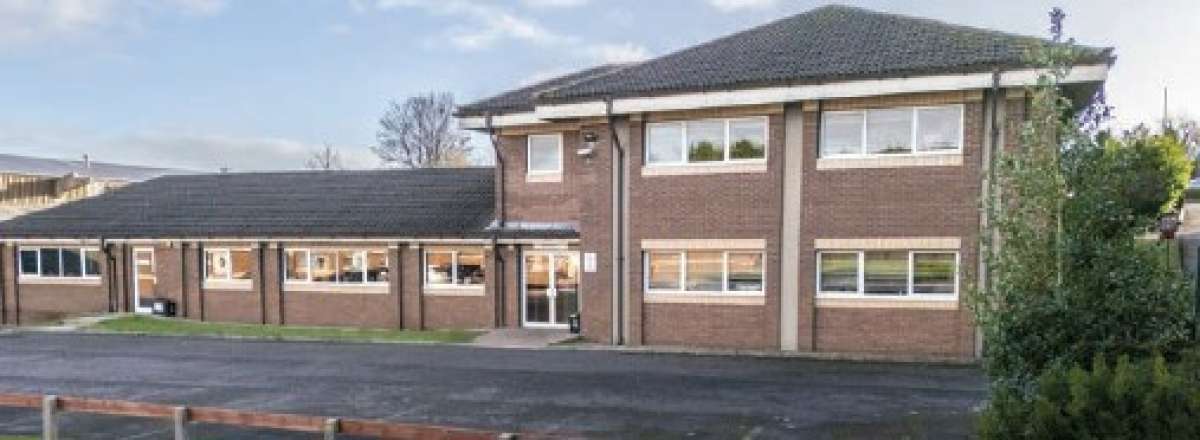 Industrial Unit in Garforth - photo 2