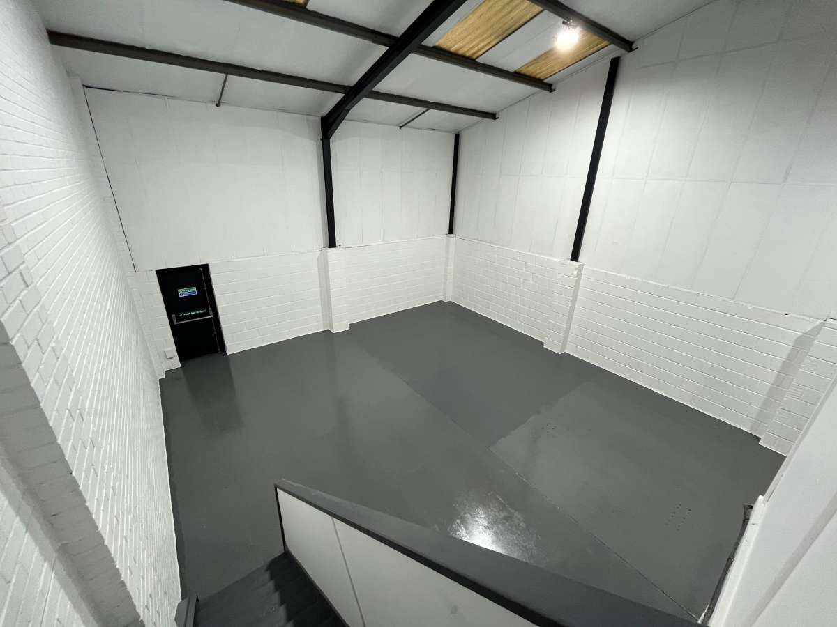 Industrial Unit in Brightlingsea - photo 4