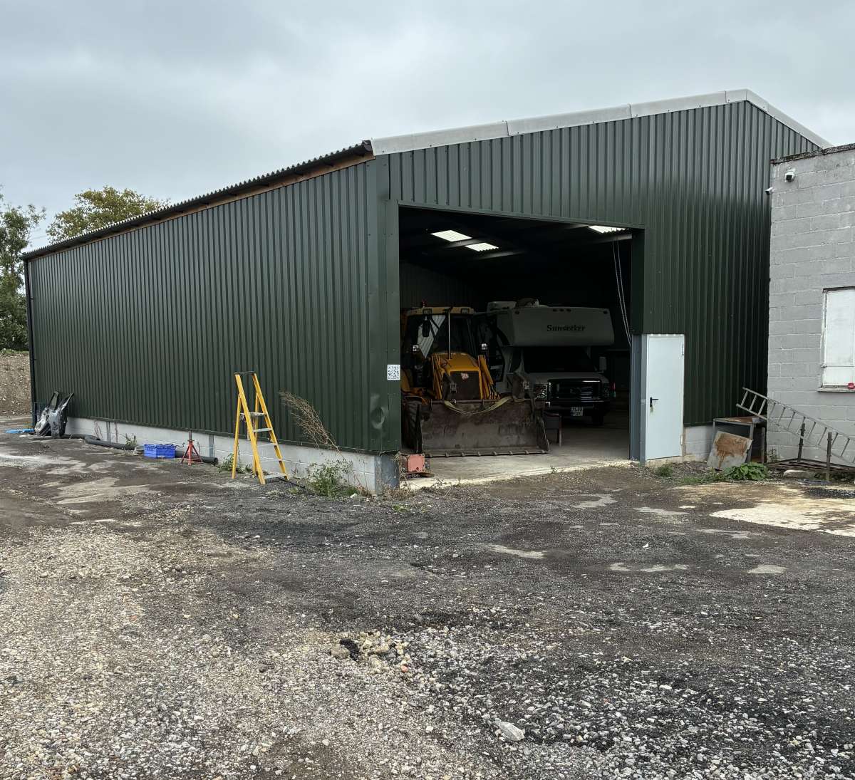 Industrial in North Moreton