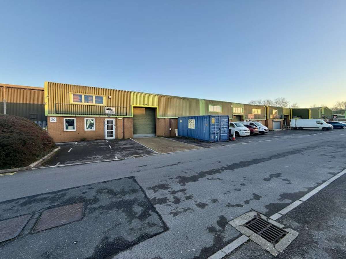 Industrial Unit in Poole - photo 3