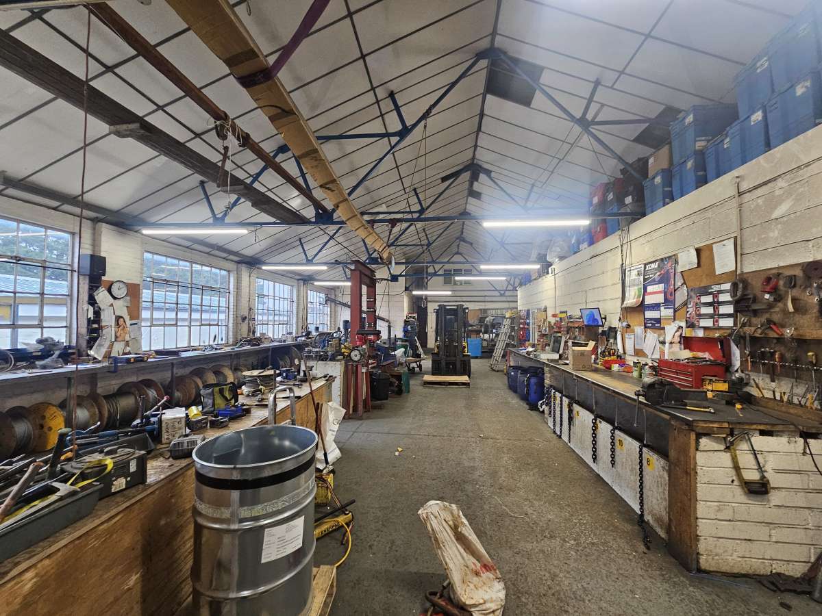 Industrial Unit in Rochester - photo 3