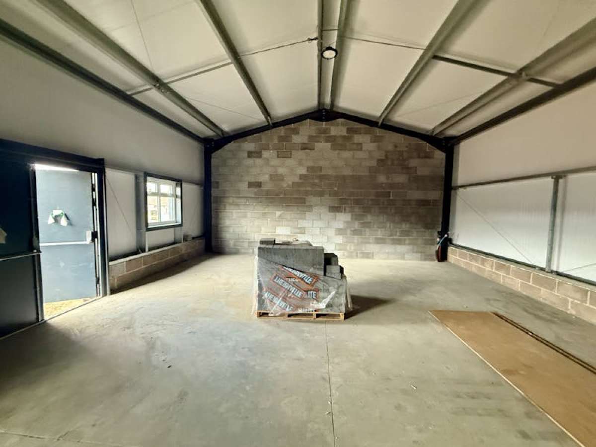 Industrial Unit in Christchurch - photo 2