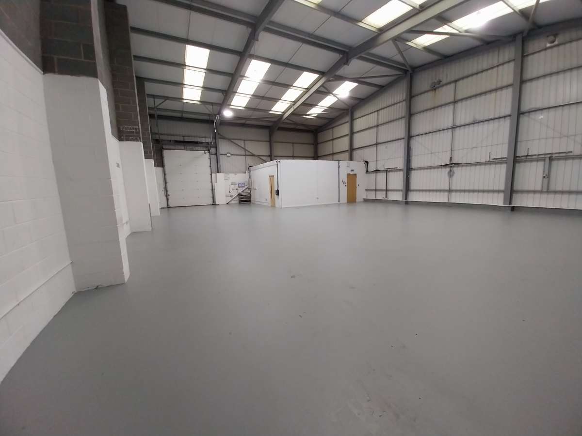 Industrial Unit in Lincoln - photo 3
