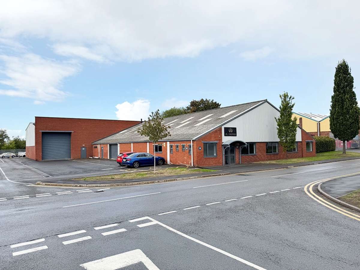 Industrial Unit in Kingswinford - photo 3