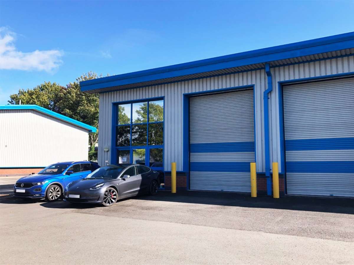 Industrial Unit in Kingswinford - photo 3