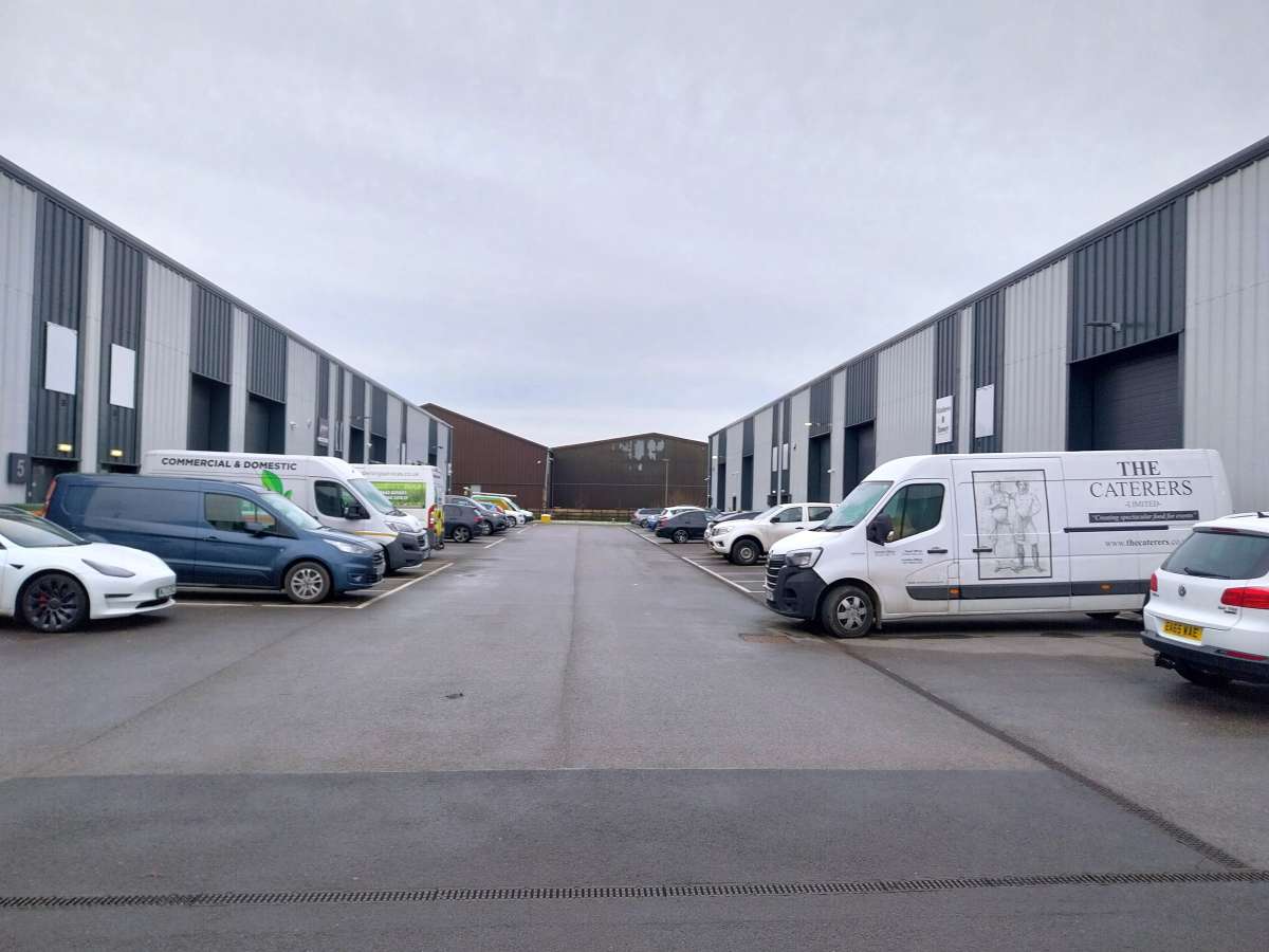 Industrial Unit in North Hykeham - photo 3