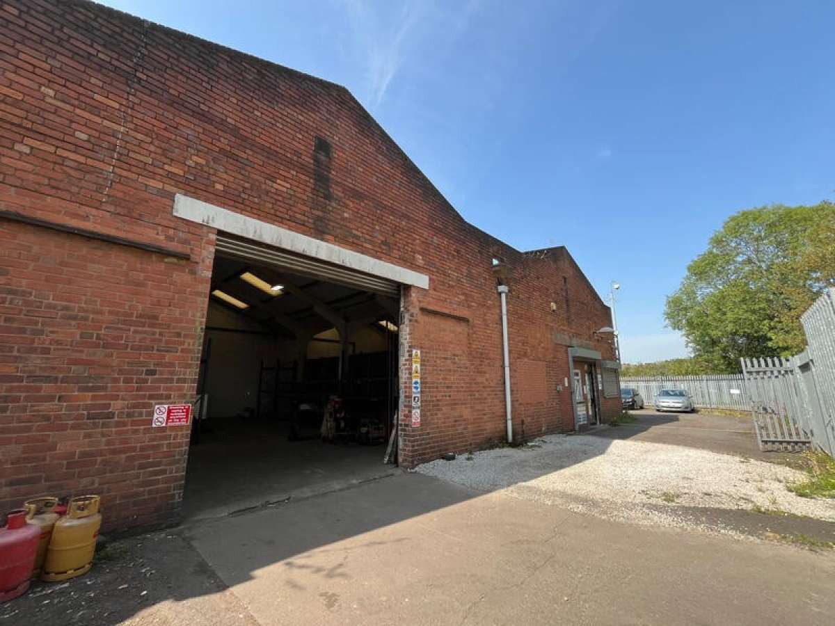Industrial Unit in Tipton - photo 3
