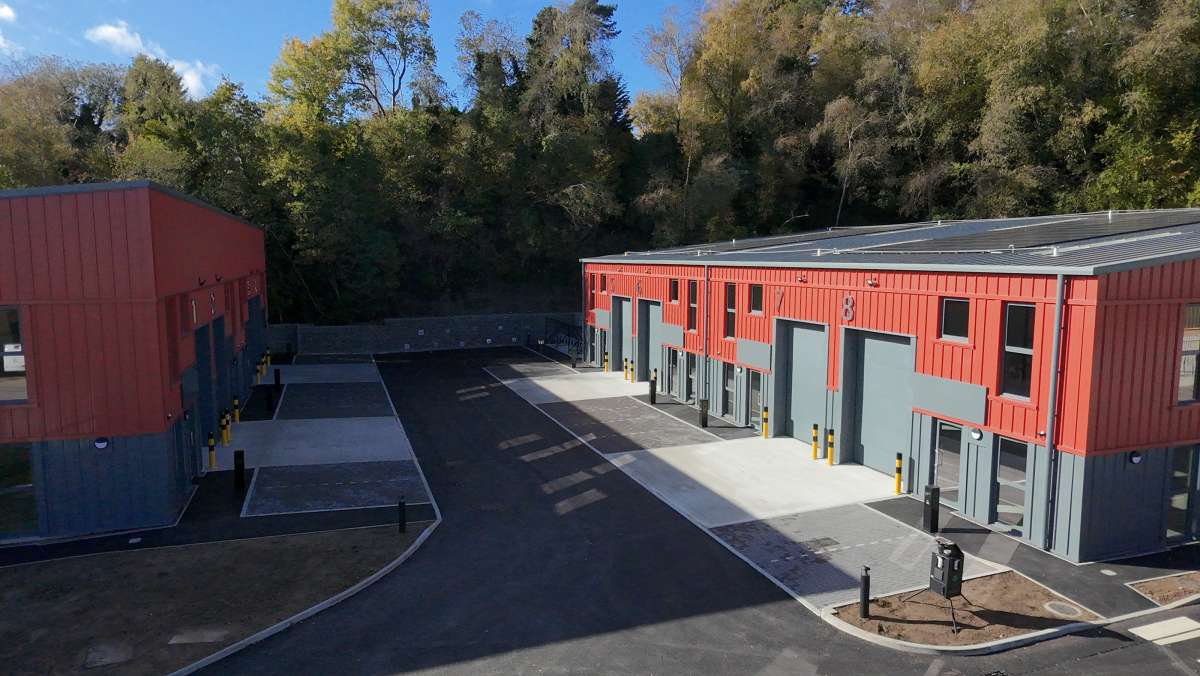 Industrial Unit in Crowborough - photo 3