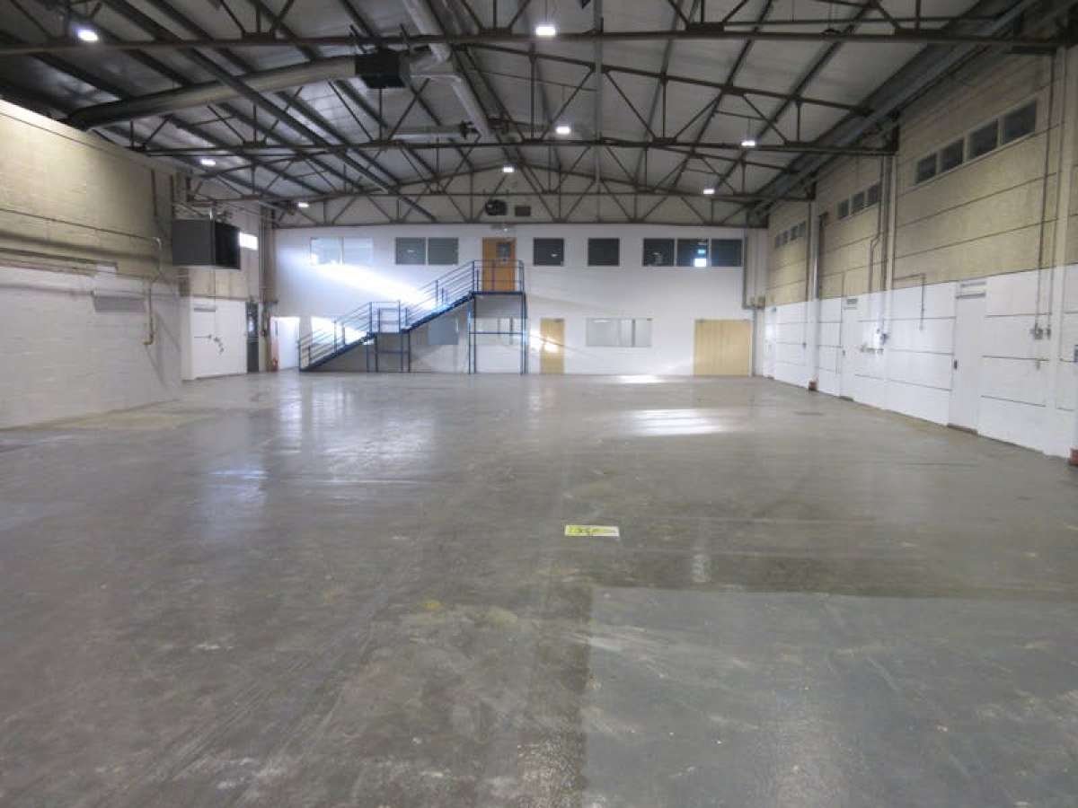 Industrial Unit in Cranleigh - photo 2