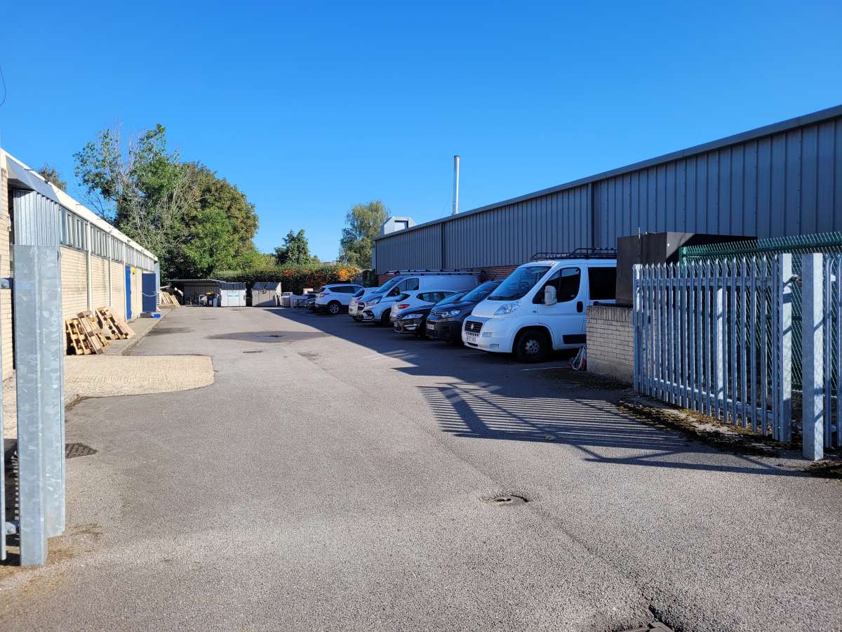 Industrial Unit in Eaton Socon - photo 3