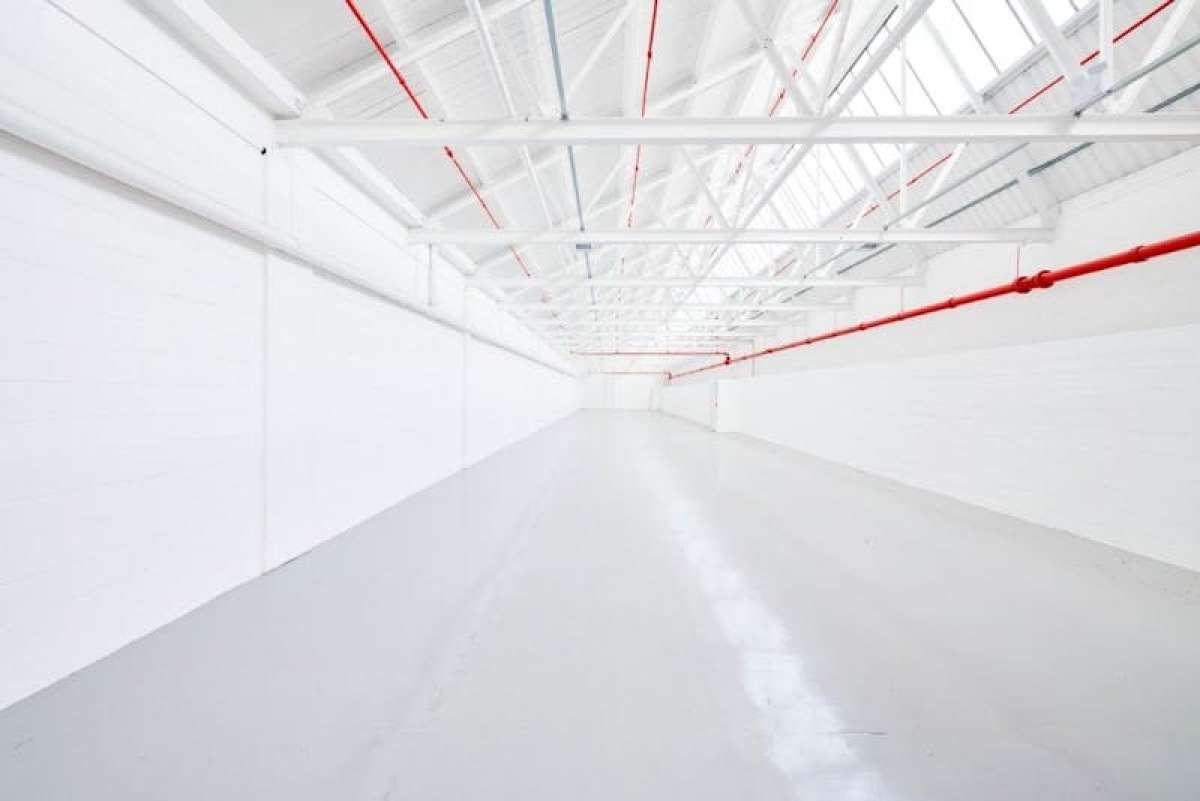 Industrial Unit in London - photo 2