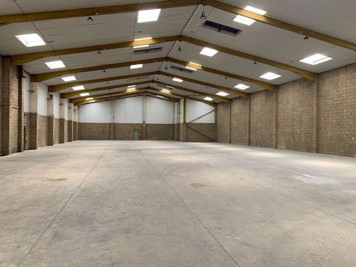 Industrial Unit in Rainham - photo 3