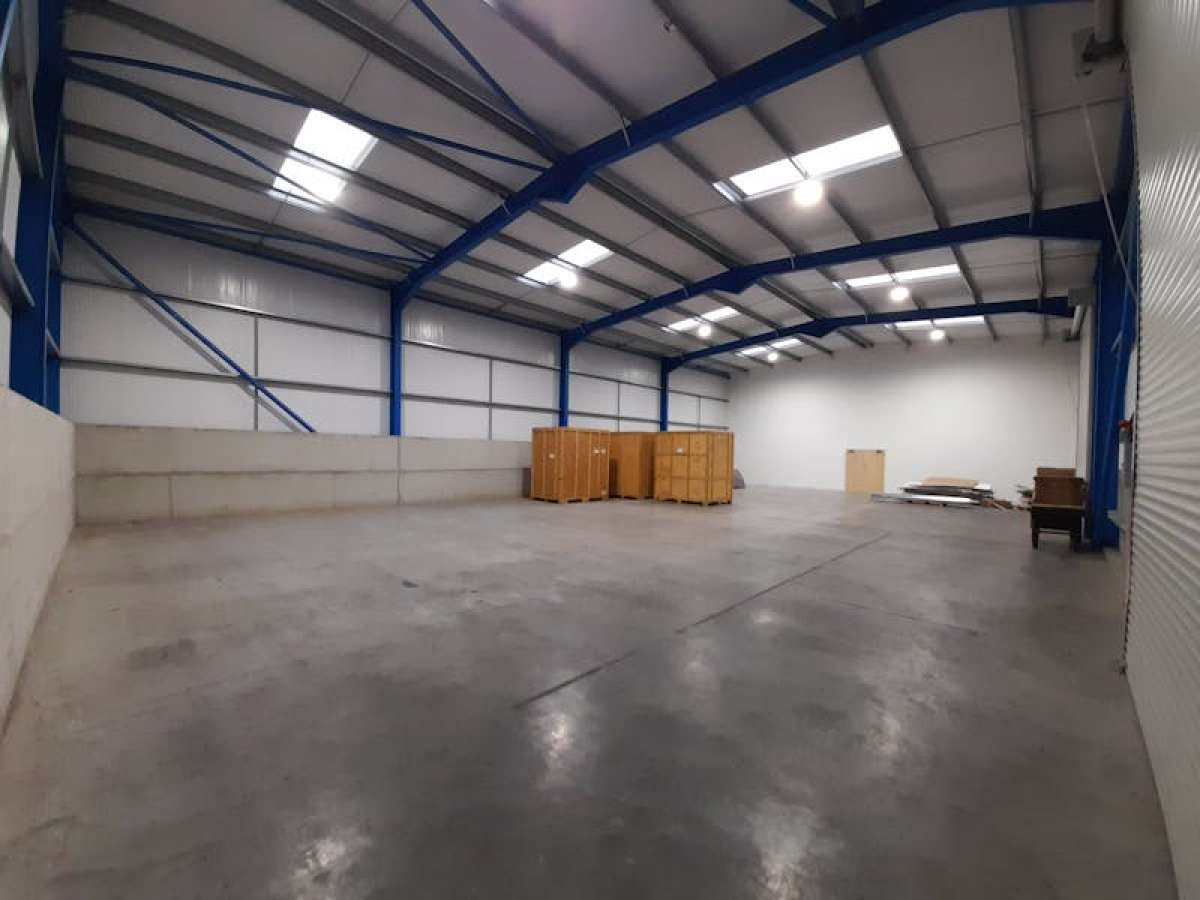 Industrial Unit in Andover - photo 2