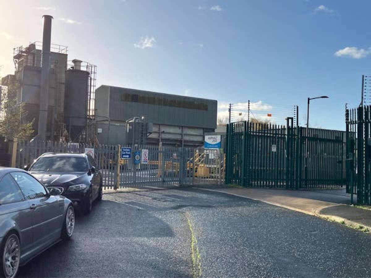 Industrial Unit in Wirral - photo 2