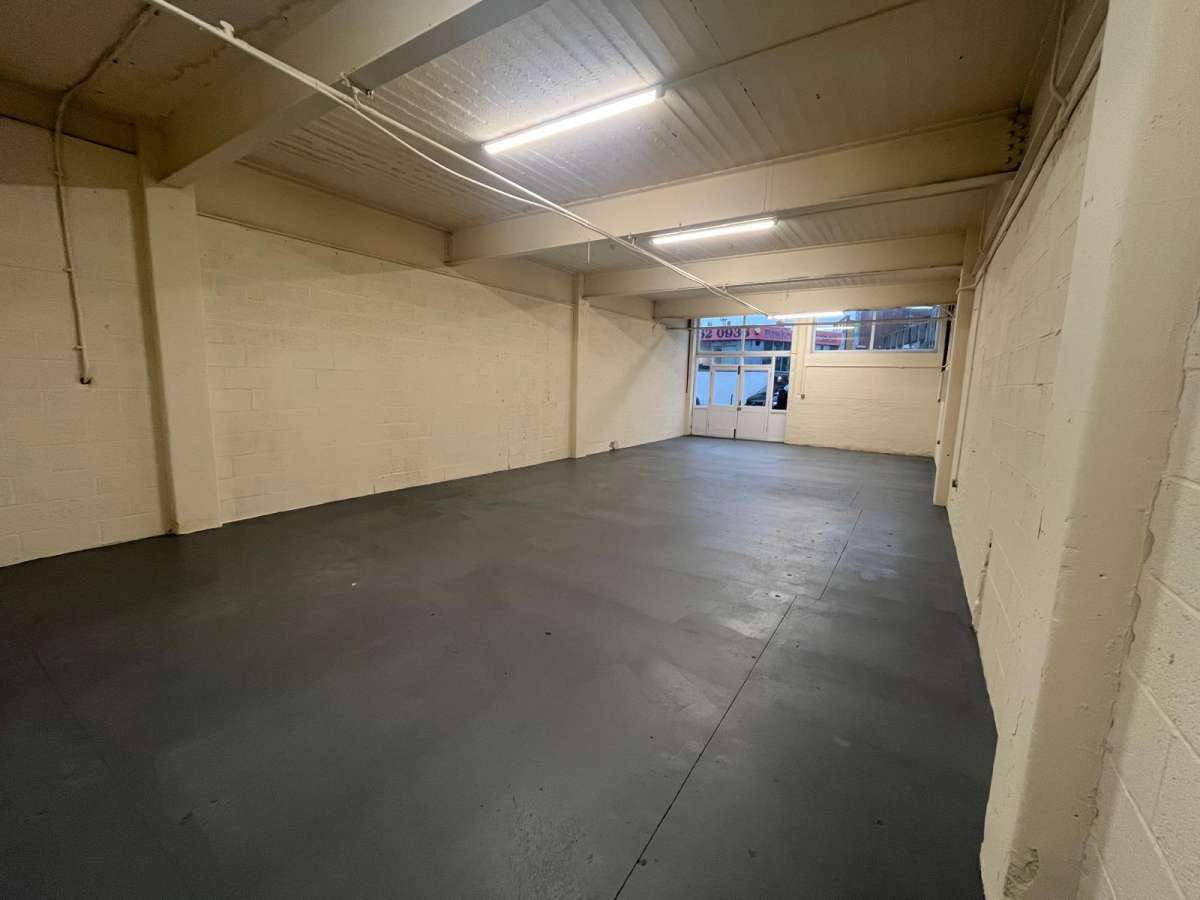 Industrial Unit in Leicester - photo 3