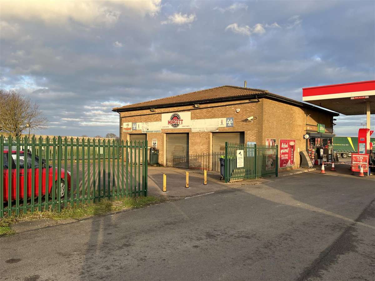 Industrial Unit in Oakham - photo 2