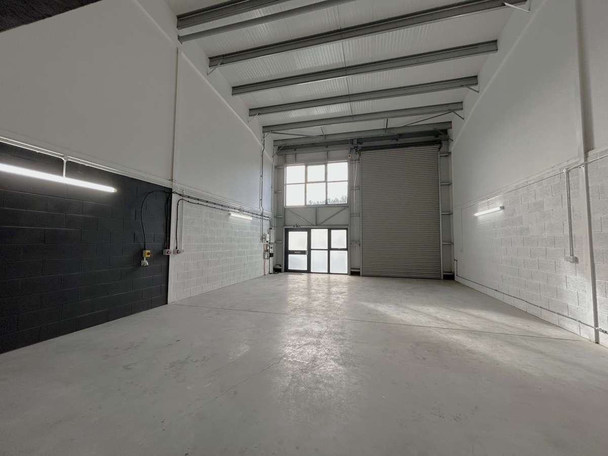 Industrial Unit in Plymouth - photo 4