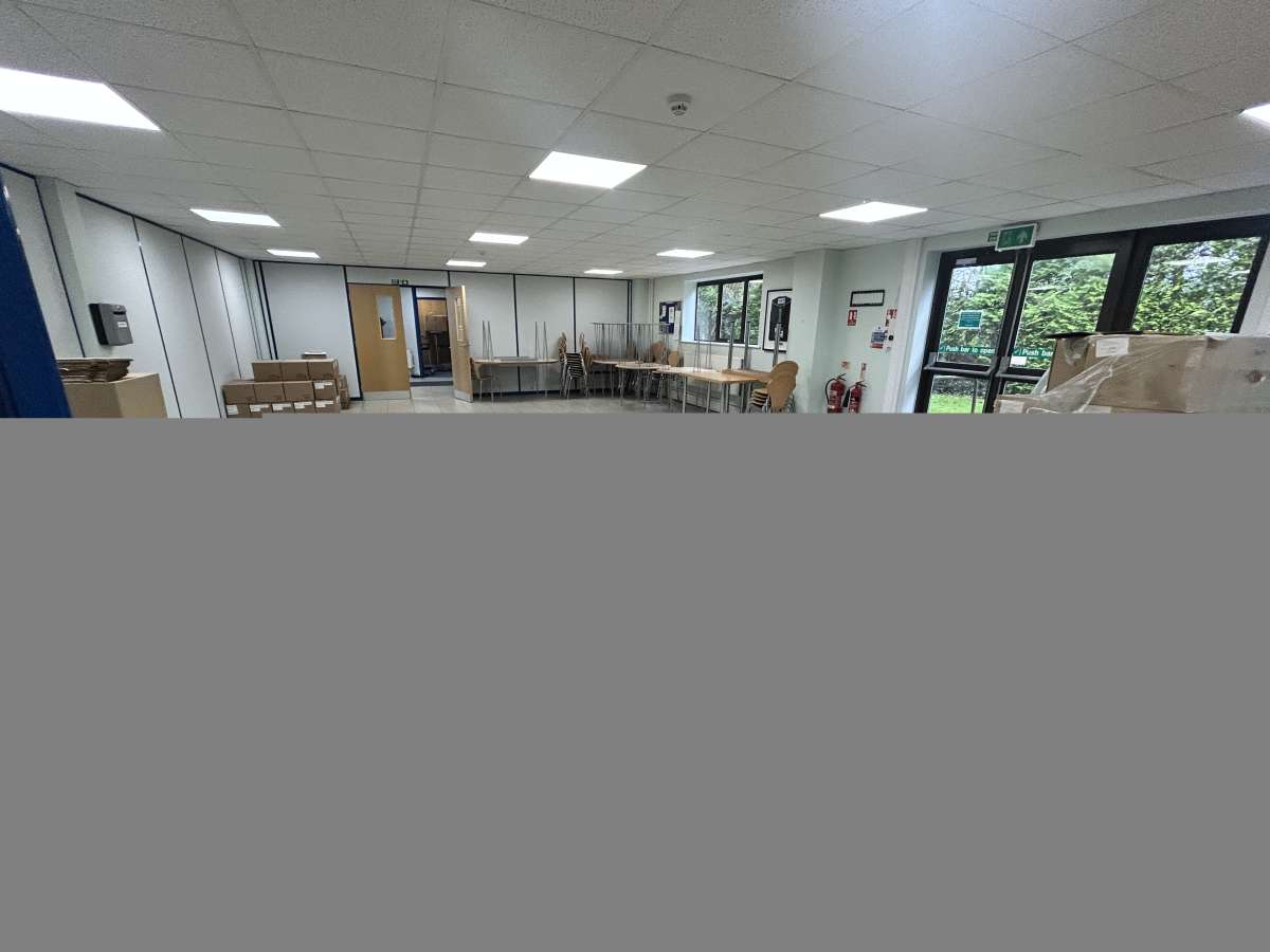 Industrial Unit in Minchinhampton - photo 4