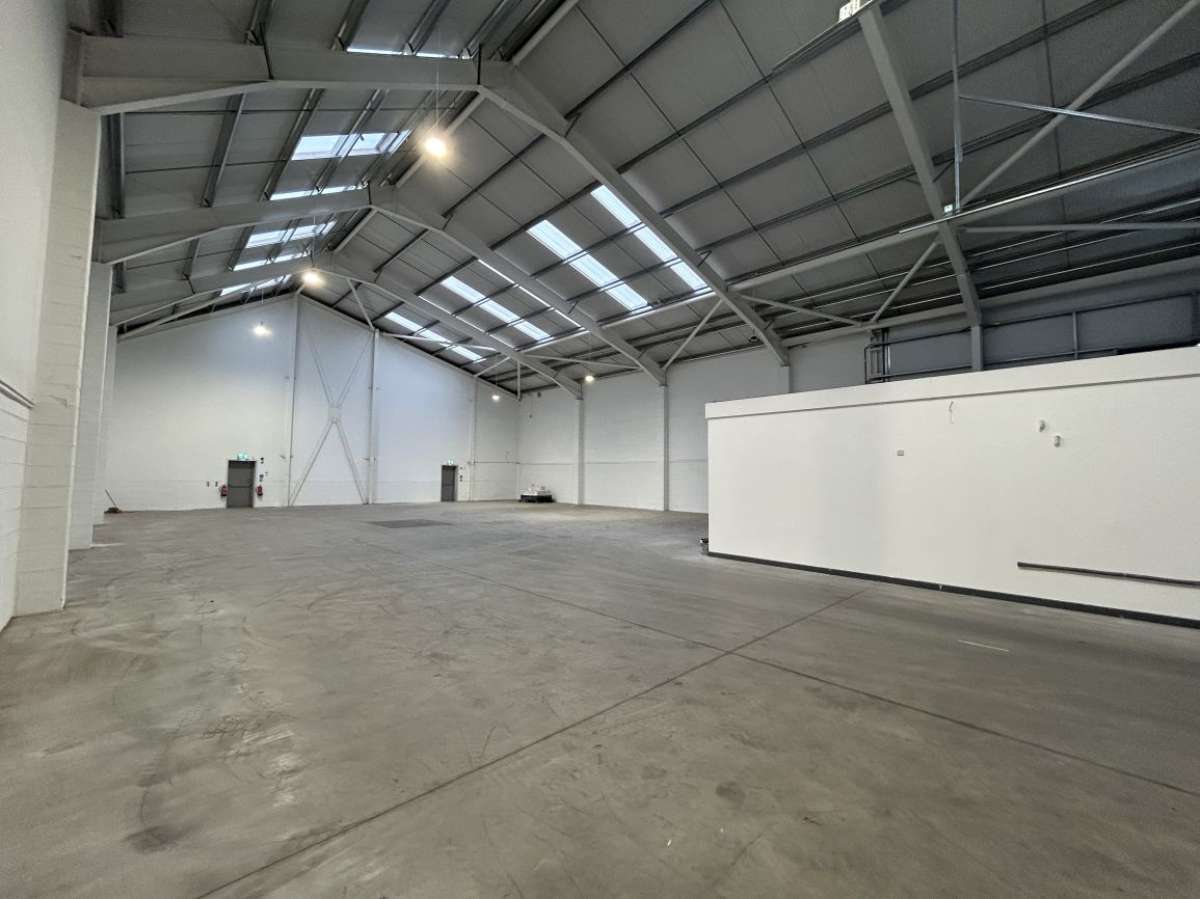 Industrial Unit in Plymouth - photo 4