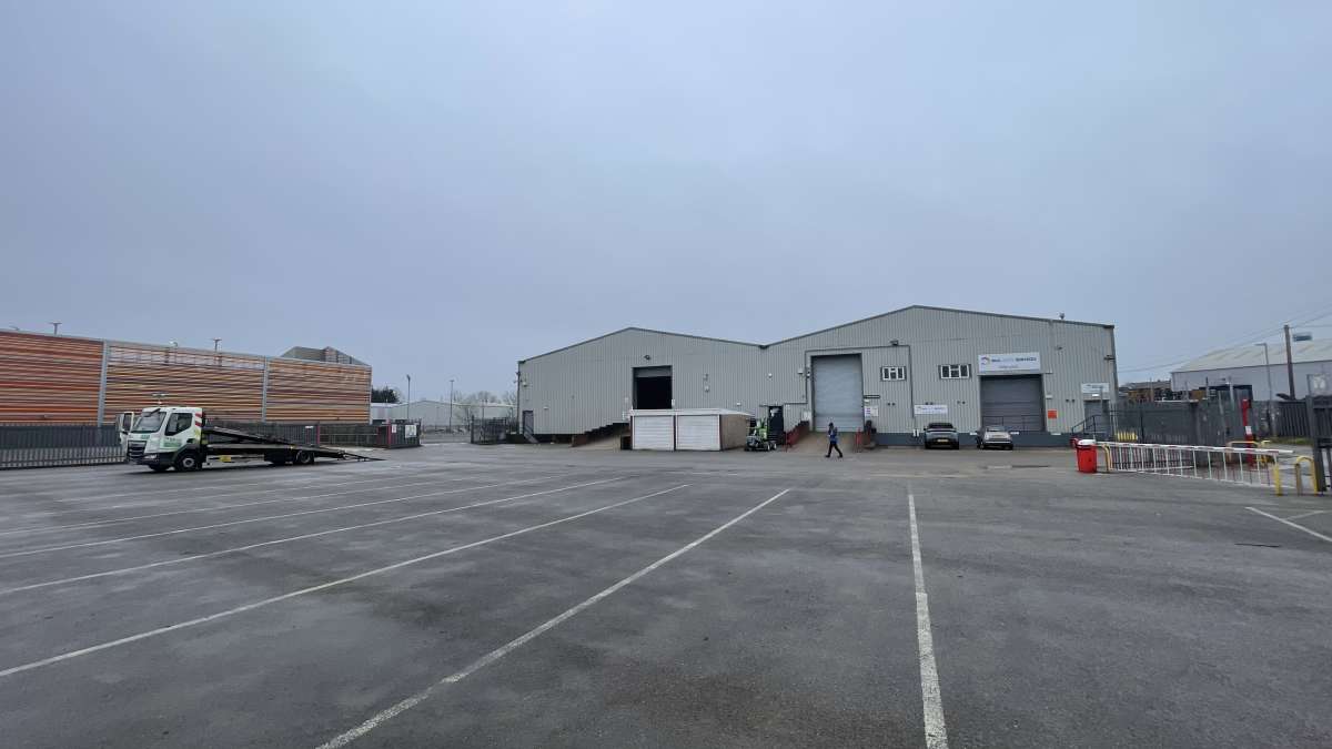 Industrial Unit in Warwick - photo 4