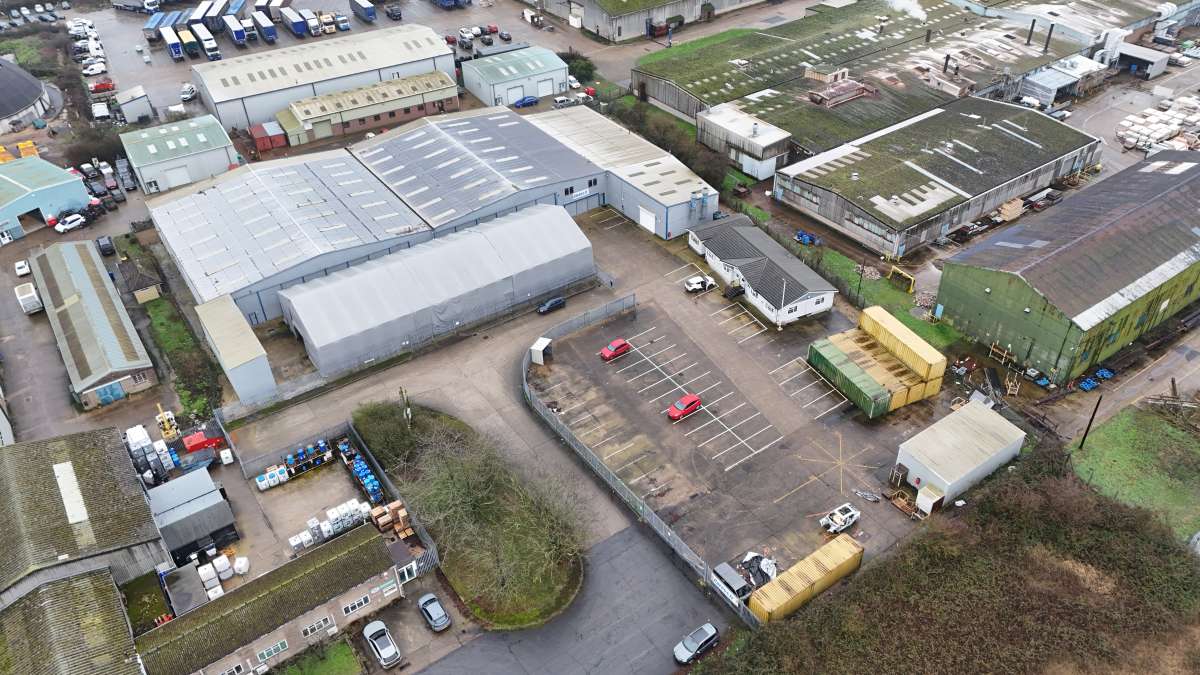 Industrial Unit in Eye - photo 4