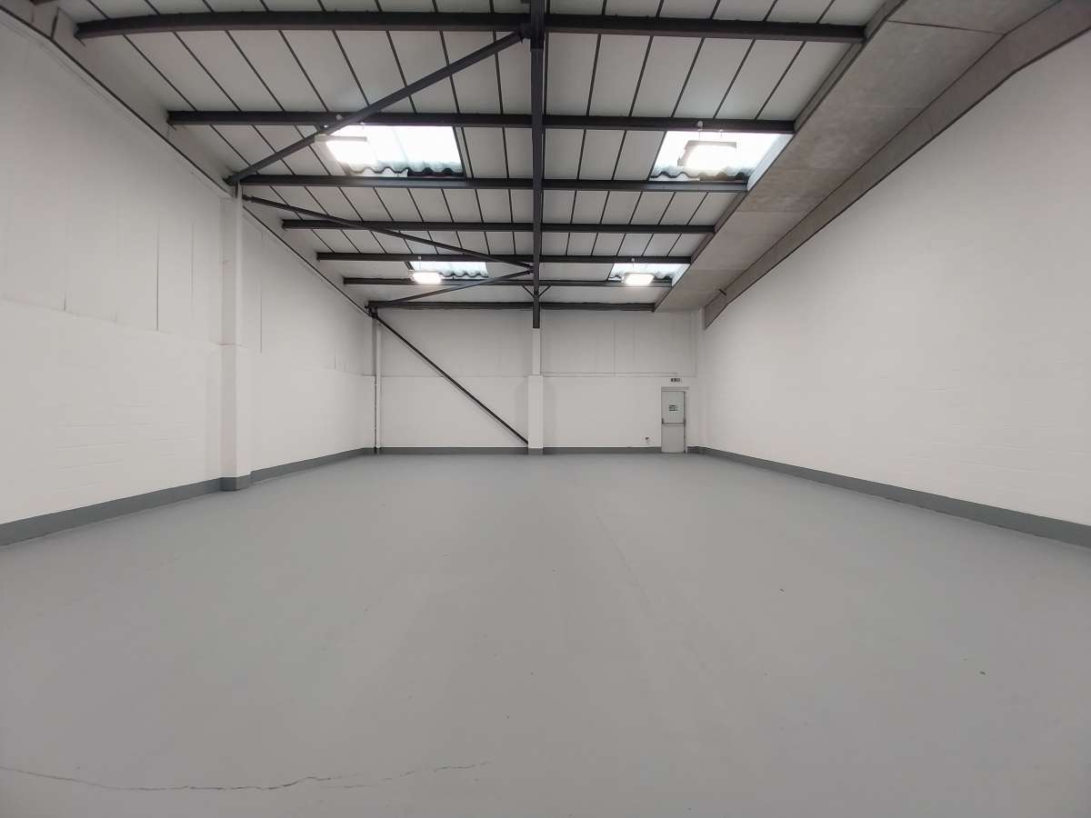 Industrial Unit in Leeds - photo 3