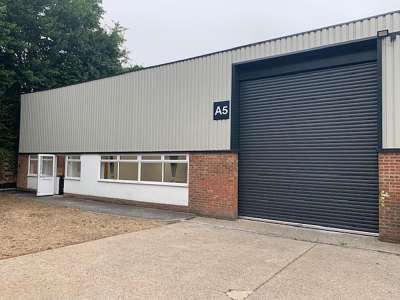 Industrial Unit in Watlington - photo 3