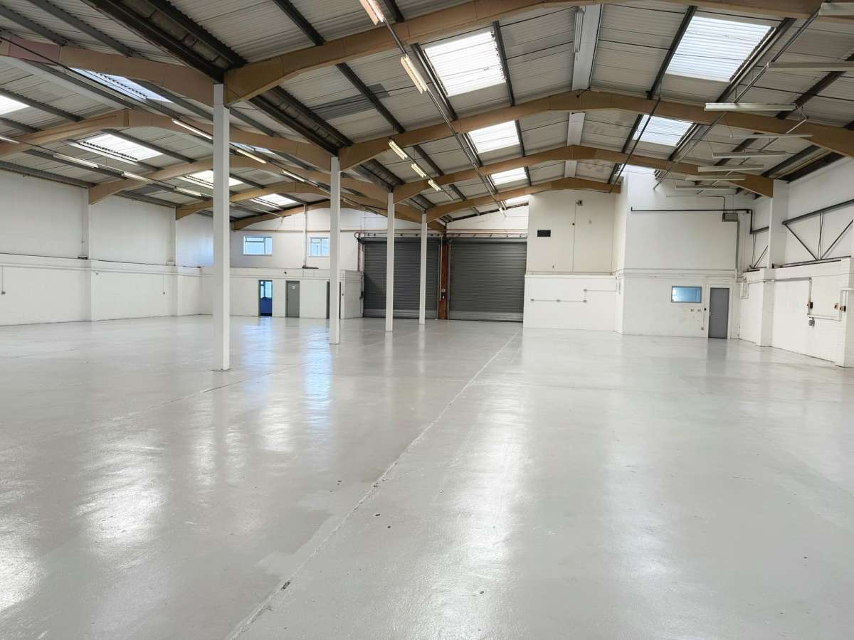 Industrial Unit in Southampton - photo 4
