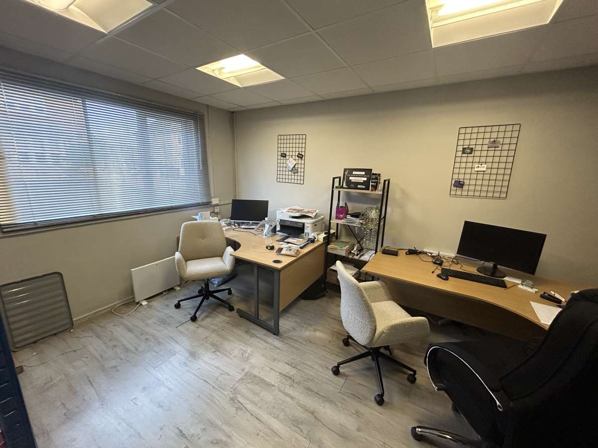 Industrial Unit in Wigston - photo 3