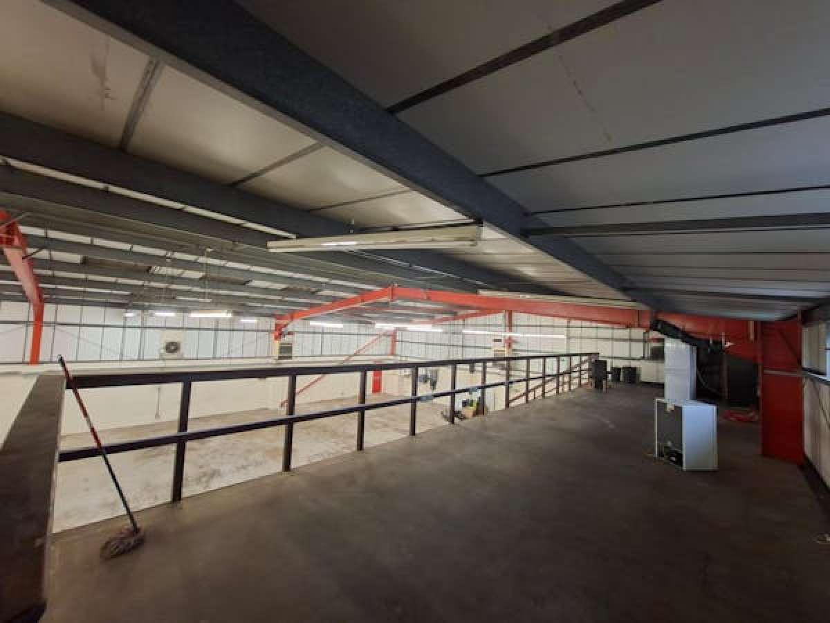 Industrial Unit in Sutton In Ashfield - photo 4